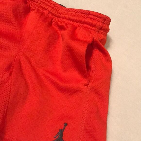 Air Jordan Shorts - Size S 4/5 - Picture 3 of 10
